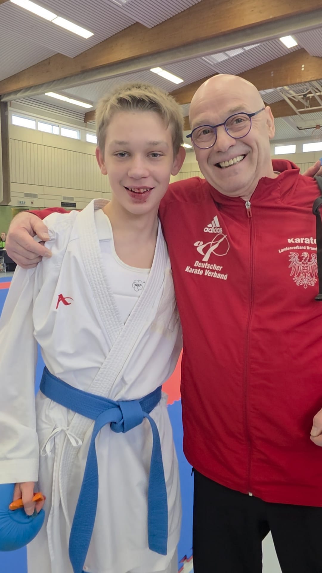 21959f4f-efa5-4a56-a67e-e3fa5b402b61